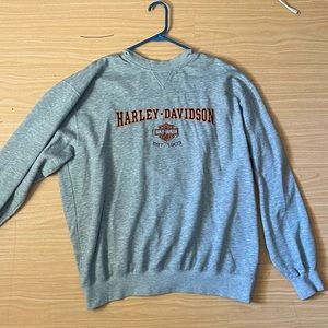 Harley Davidson sweatshirt fits like a size medium/large